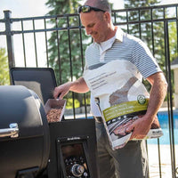 Broil King Regal Pellet 500 Smoker and Grill BK496051