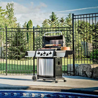 Broil King Signet 390 Gas Grill 94688